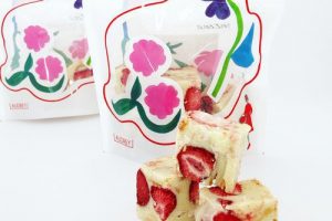 オードリーの袋入りのストロベリーショコラ