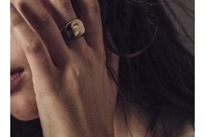 エテのロウ ボールド リング