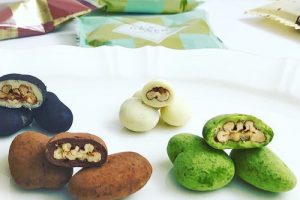 サロンドロワイヤルのピーカンナッツチョコレート