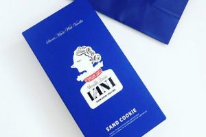 VANIのお菓子のパッケージと紙袋