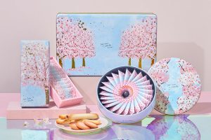 ヨックモックの春限定缶