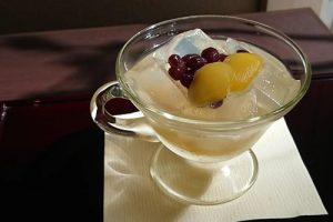 大極殿本舗の琥珀流し（栗）