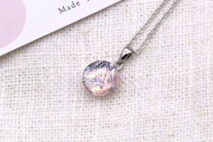 福村硝子のチェーンネックレス