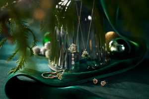 EAU DOUCE4℃の2024のホリデーコレクション