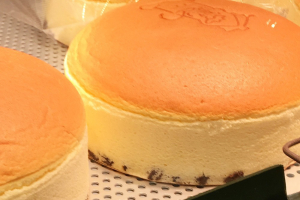 りくろーおじさんのチーズケーキ