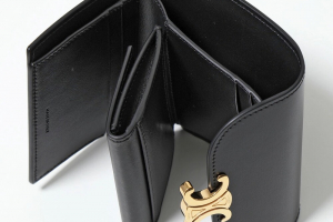 セリーヌの財布,トリオンフ