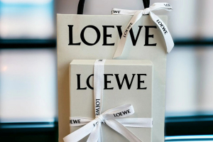 ロエベのミニ財布