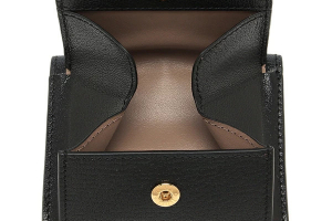 トッズのタイムレスの財布