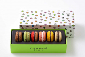 ピエール・エルメ・パリのバレンタインマカロン
