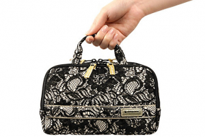 アルティザン・アンド・アーティストのコスメポーチ