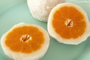 果実をまるごと包んだ大福