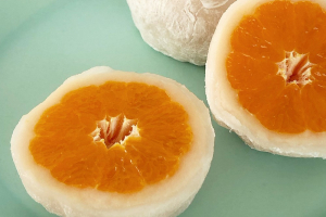 一福百果・清光堂のまるごとみかん大福