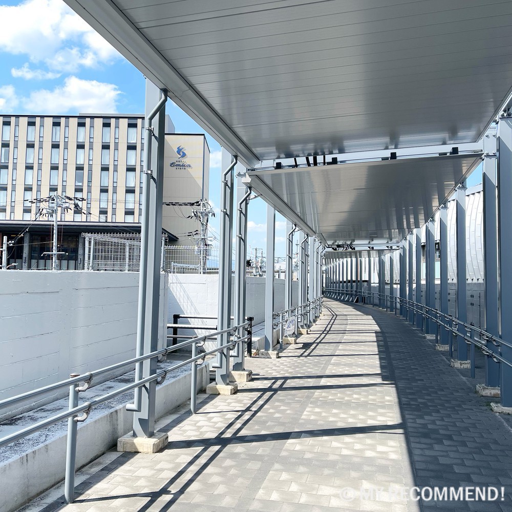 梅小路京都西駅の駅直結の連絡通路