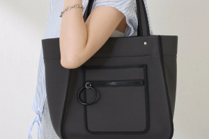 COLLAGE GALLARDAGALANTEのバッグ