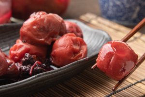 紀州なかたの辛子梅