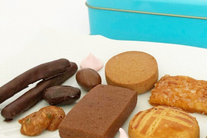 SATSUKIチョコレート＆クッキーの中身