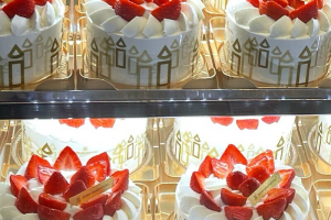 アンリ・シャルパンティエのホールケーキ