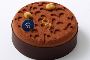 ピエール・エルメ・パリの2025年のクリスマスケーキ,オルフェオ クール メレ