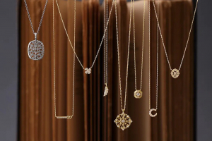 アガットのTHE　BASICコレクションのネックレス