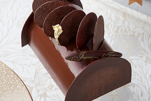 シャンドワゾー のクリスマスチョコレートケーキ