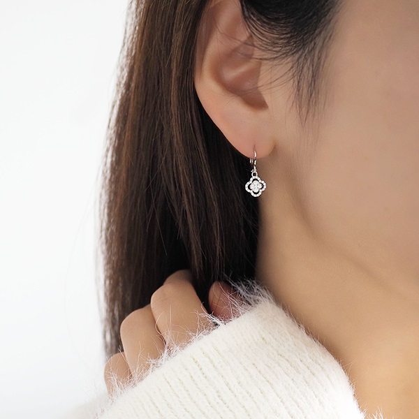 ポンテヴェキオのPt950ダイヤモンドピアス