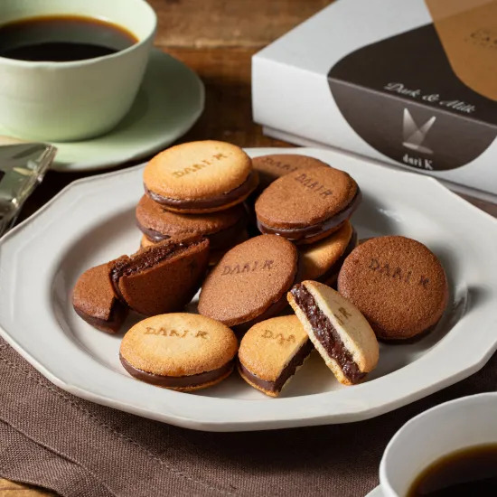 Dari Kのカカオサンドクッキー