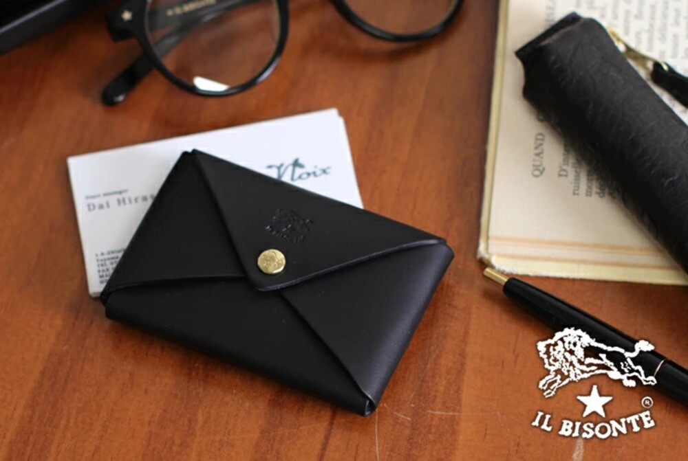 イルビゾンテのカードケース