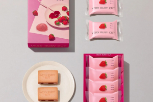 ベリールビーカットのいちごダブルサンド