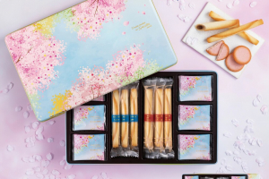 ヨックモックの春限定缶