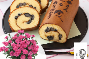 京・伏見　三源庵の黒豆ロールカステラ